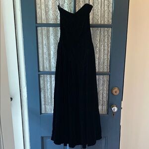 Vintage black velvet strapless dress for NYE!
